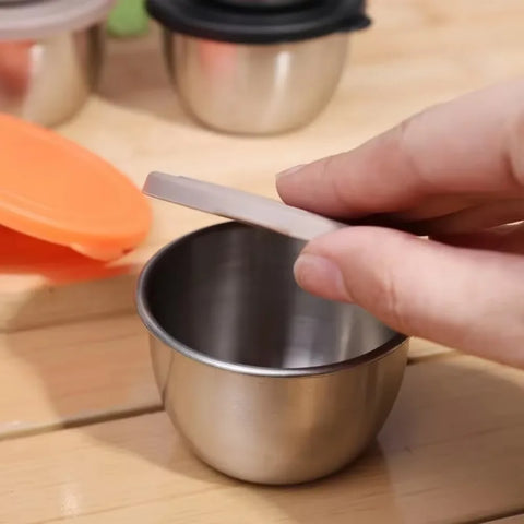 Stainless Steel Sauce Cup with Lid Salad Dressing Container Reusable Salad Dipping Dish Portable Barbecue Spice Jar Kitchen Tool